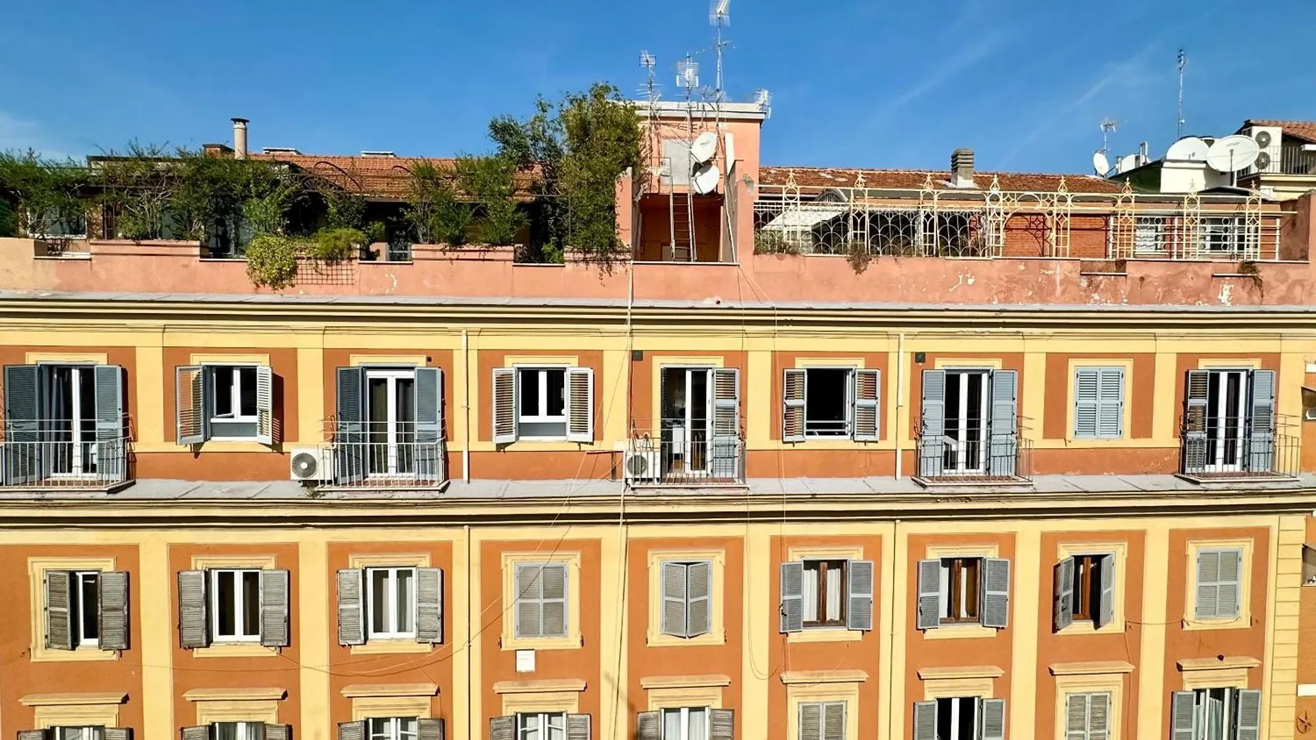 Bon Ton Design Rooms By Dot Suites 3*, Rome