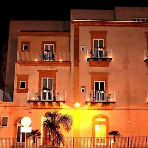 *** Отель La Dimora Di Piazza Carmine Италия