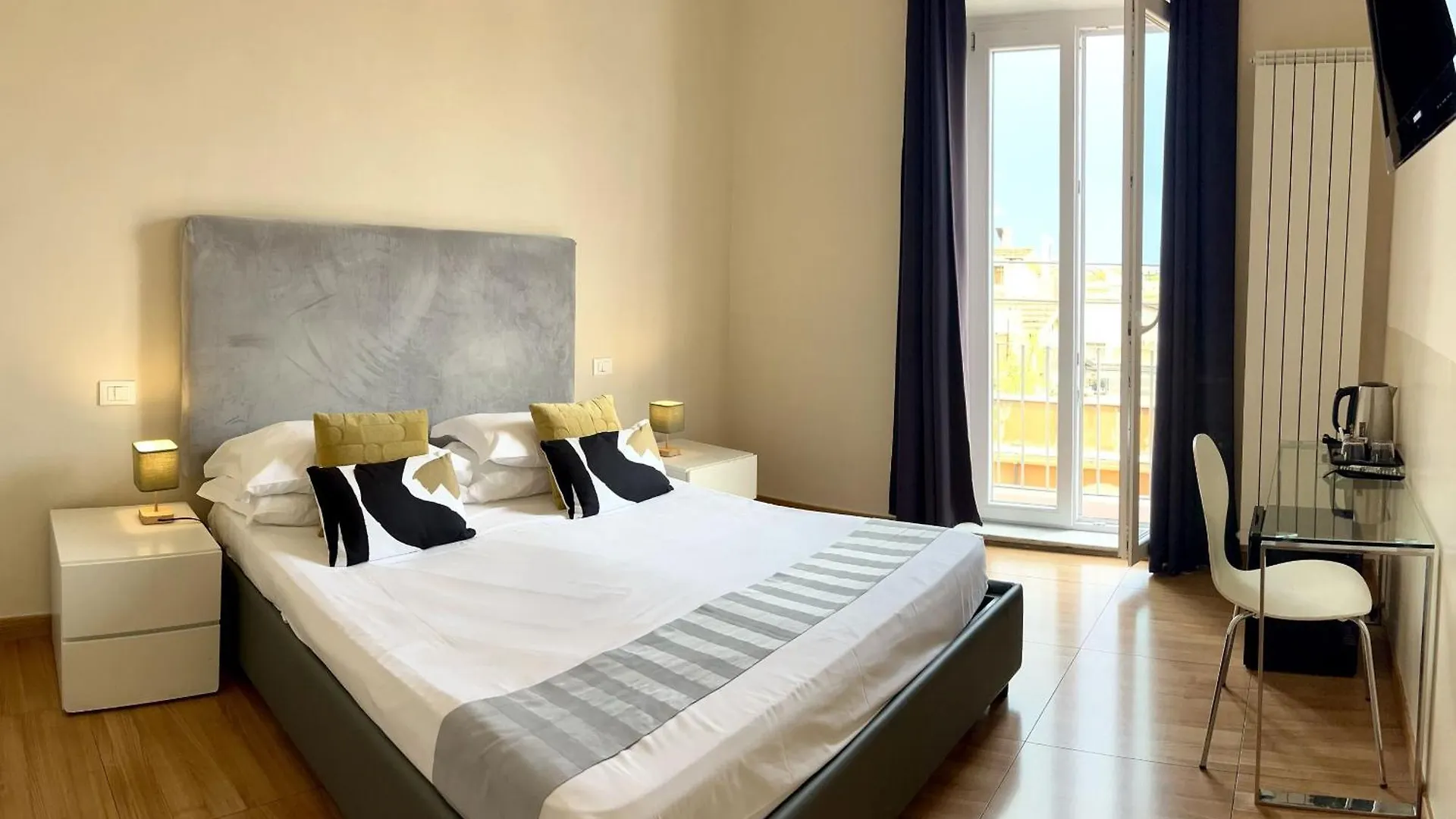 Bon Ton By Dot Suites Rom