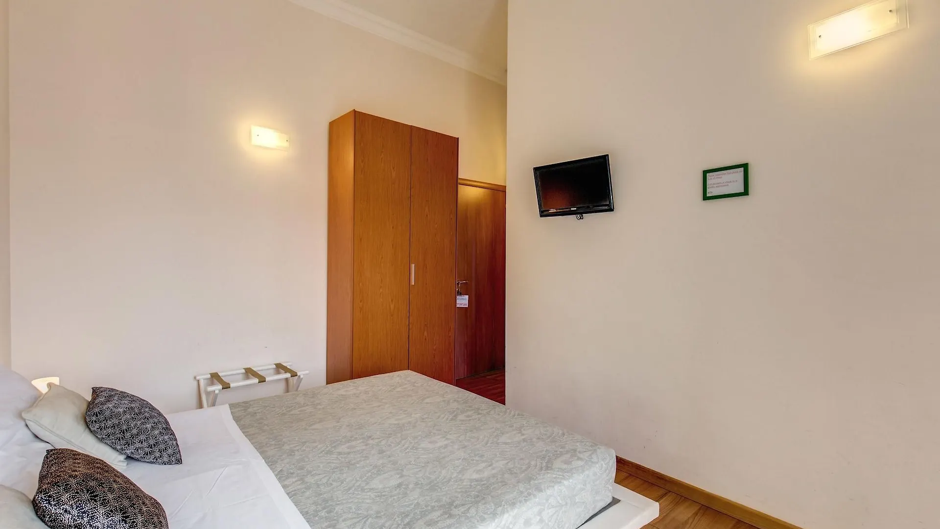 Bon Ton Design Rooms By Dot Suites Ιταλία