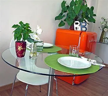 Bon Ton Design Rooms By Dot Suites Πανσιόν